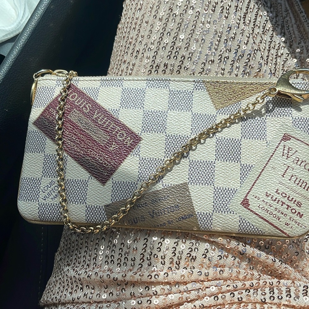 Louis Vuitton pouchette Azur mm  milla